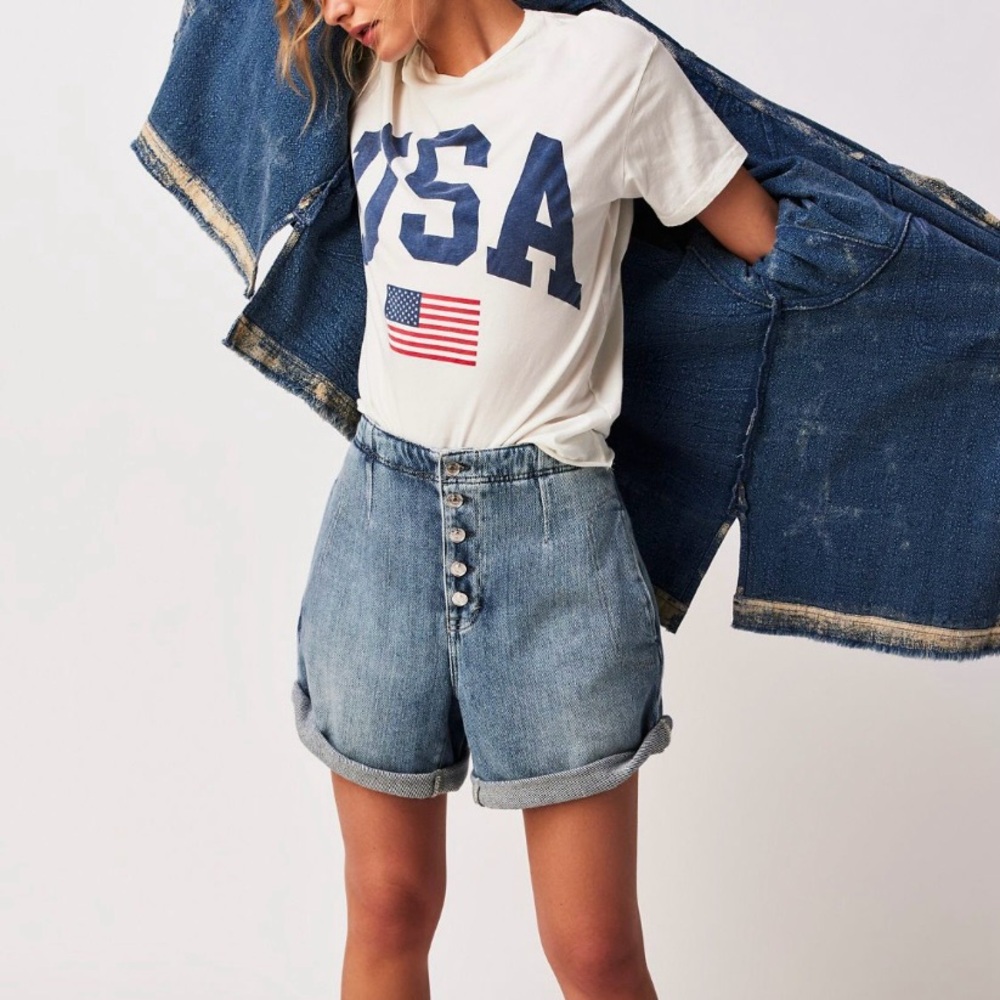 NWT Free People We The Free Osaka Relaxed Denim Shorts in Spearmint - 29